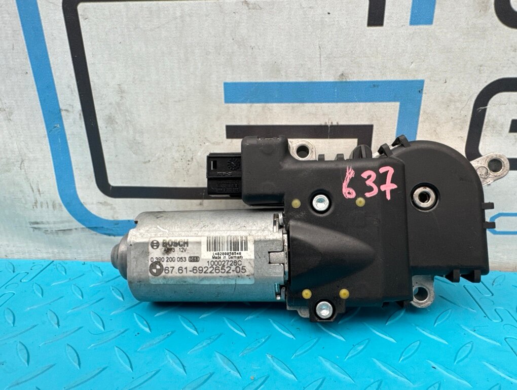 Моторчик люка BMW X3 2007 E83 M57D30 3.0 OEM 67616922652