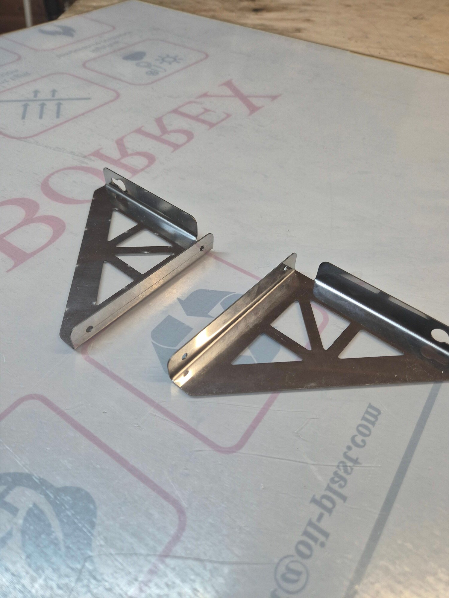 Уголок для полки , кронштейн рисунок треугольники модель 216 — фото 1