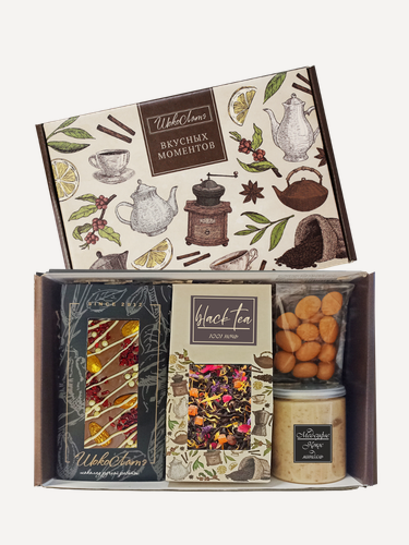 Изображение товара Подарочный набор "Вкусных моментов": черный чай, шоколад, конфеты, медовый десерт, открытка