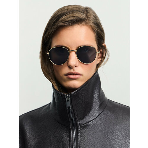 Солнцезащитные очки Zarina черный 940₽