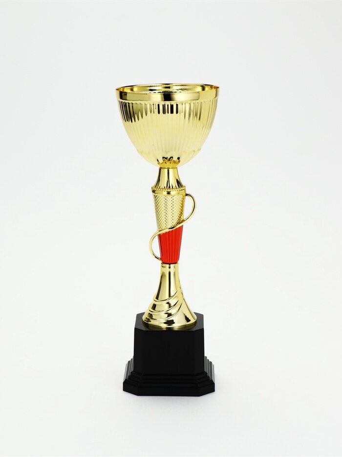 Кубок 195С, наградная фигура, золото, подставка пластик, 29.5×10×10 см
