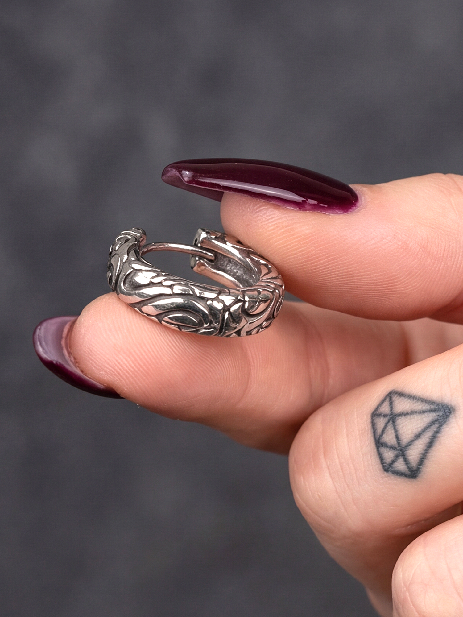 Моносерьга