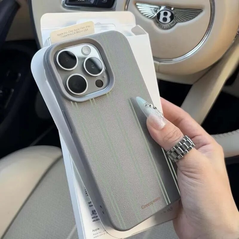 Чехол для iPhone 13 Pro Dark grey с зелеными полосками
