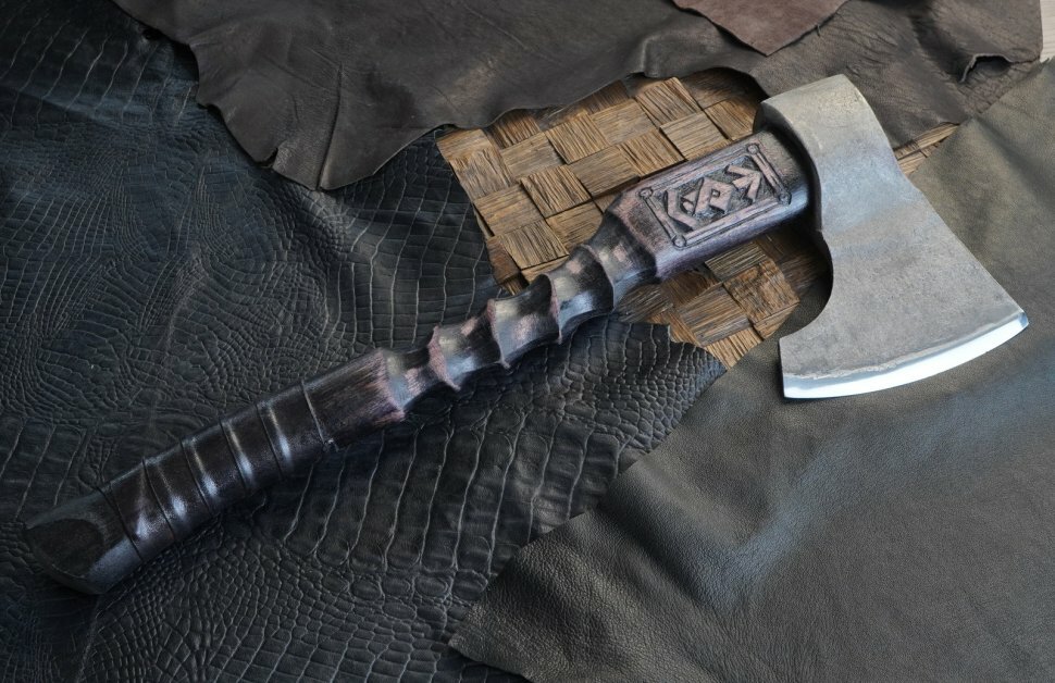 Топор Norman Рунный — фото 1