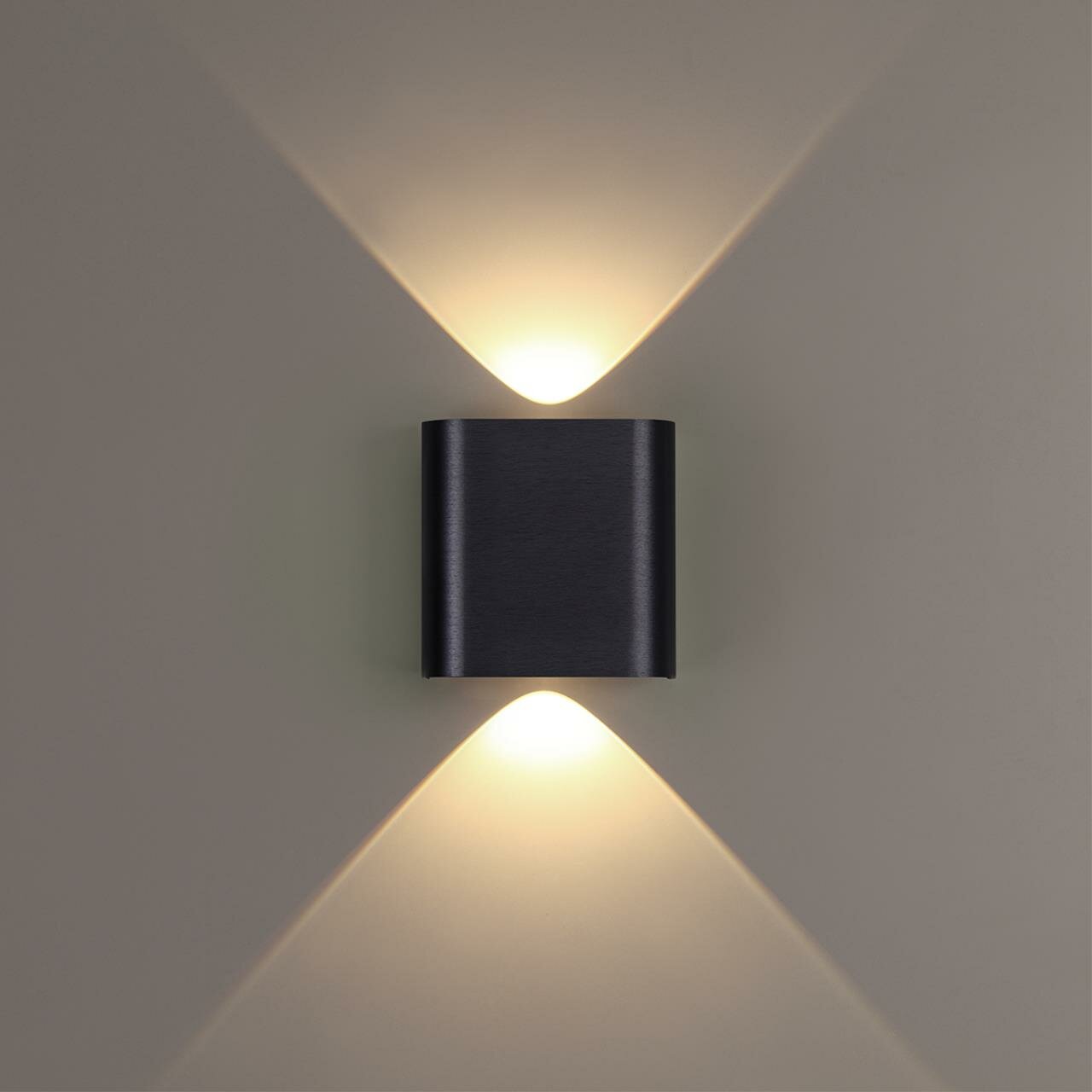 ODEON LIGHT 7191/2WL HIGHTECH ODL27 Настенный светильник черный браш./металл IP20 LED 2W 3000K 220V MAGNUM