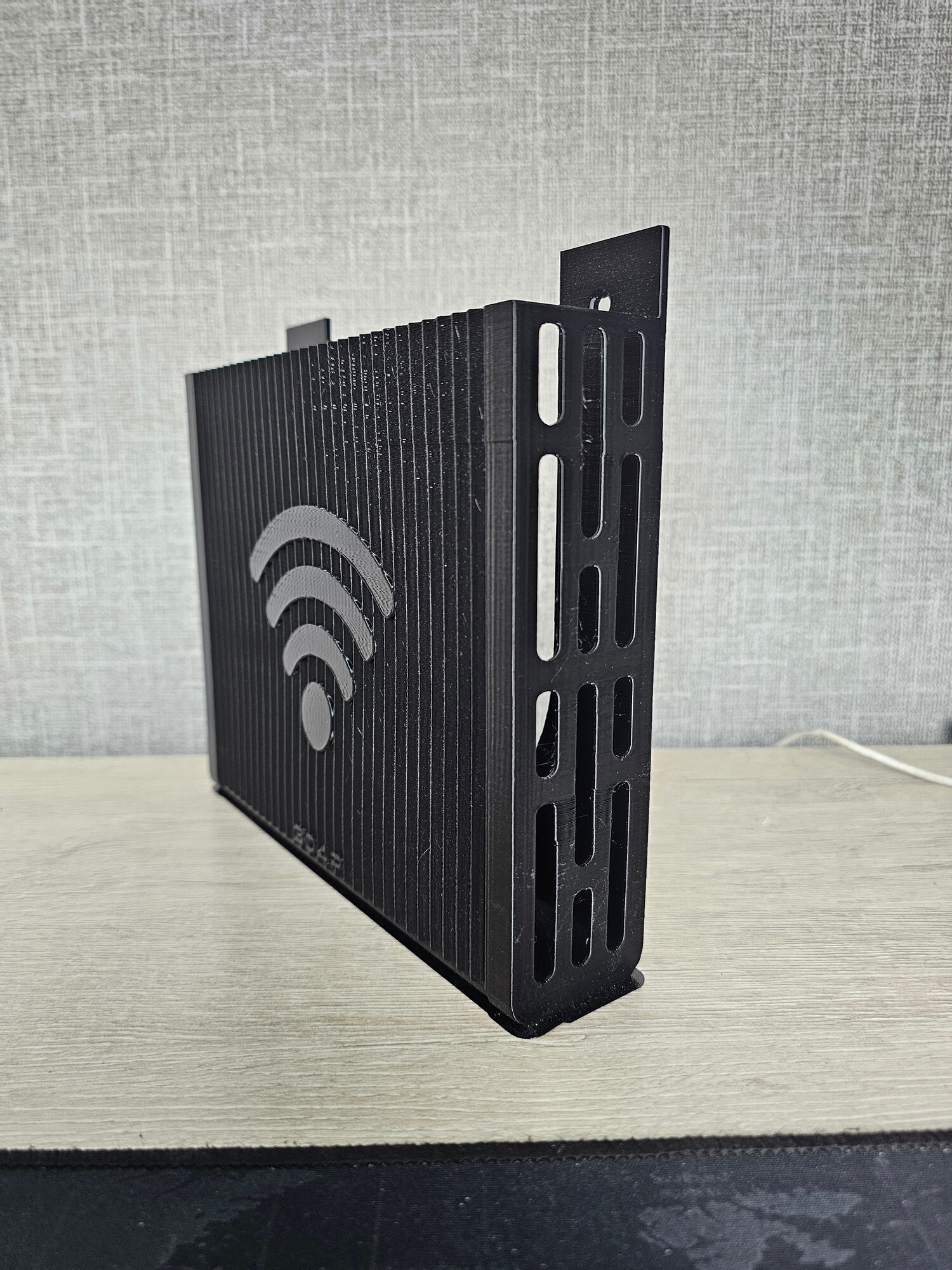 Полка для роутера — фото 1