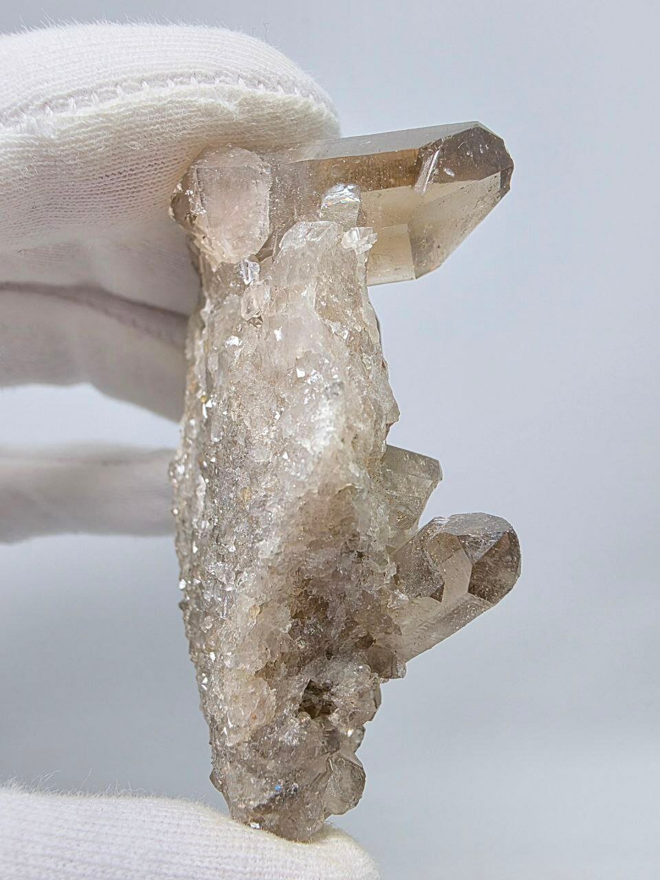 Щётка кристаллов дымчатого кварца 66 мм, 88 г — фото 1