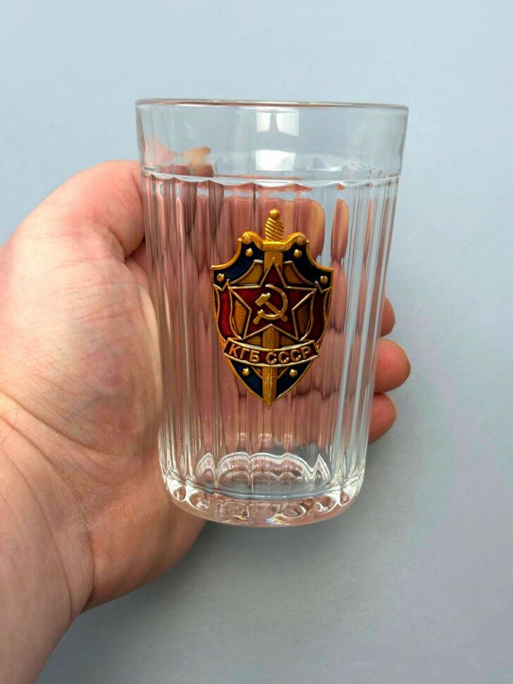 Гранёный стакан "КГБ СССР" (250 мл, метал. накладка) — фото 1