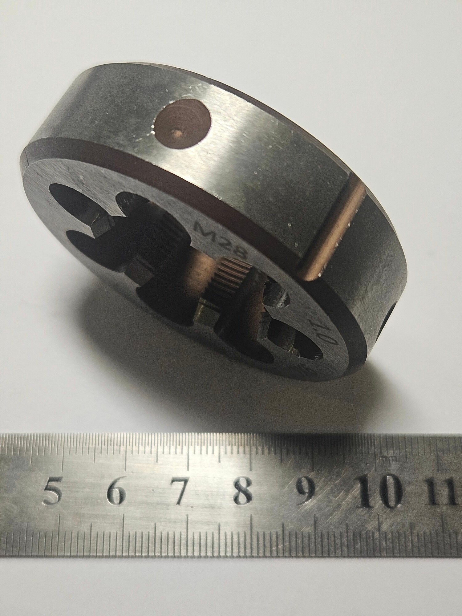 Плашка метрическая М28х1 — фото 1