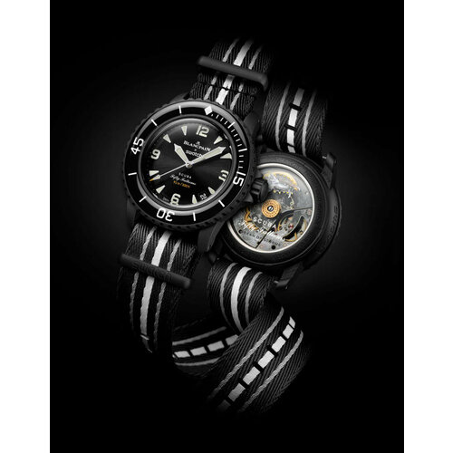 фото Наручные часы swatch, черный/белый