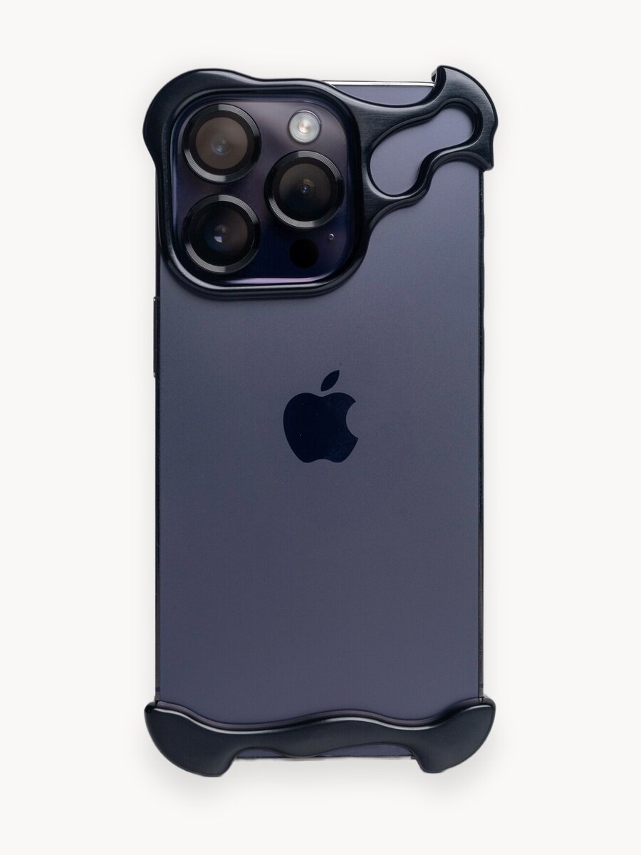 Чехол черный на iPhone 13 Pro Max металлический с защитой камеры и поддержкой беспроводной зарядки