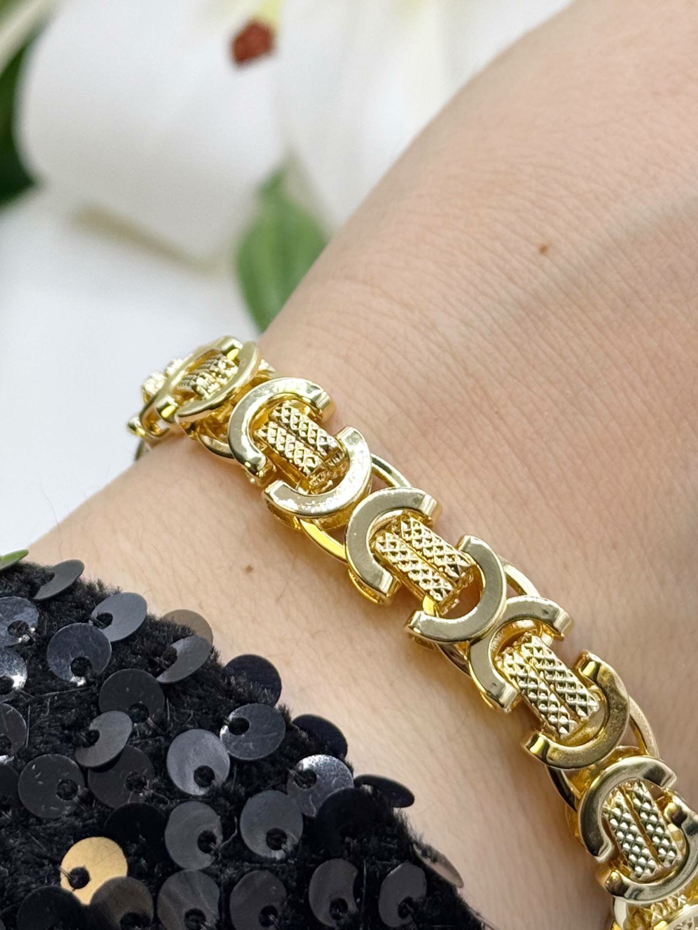 Браслет-бэнгл, фианит