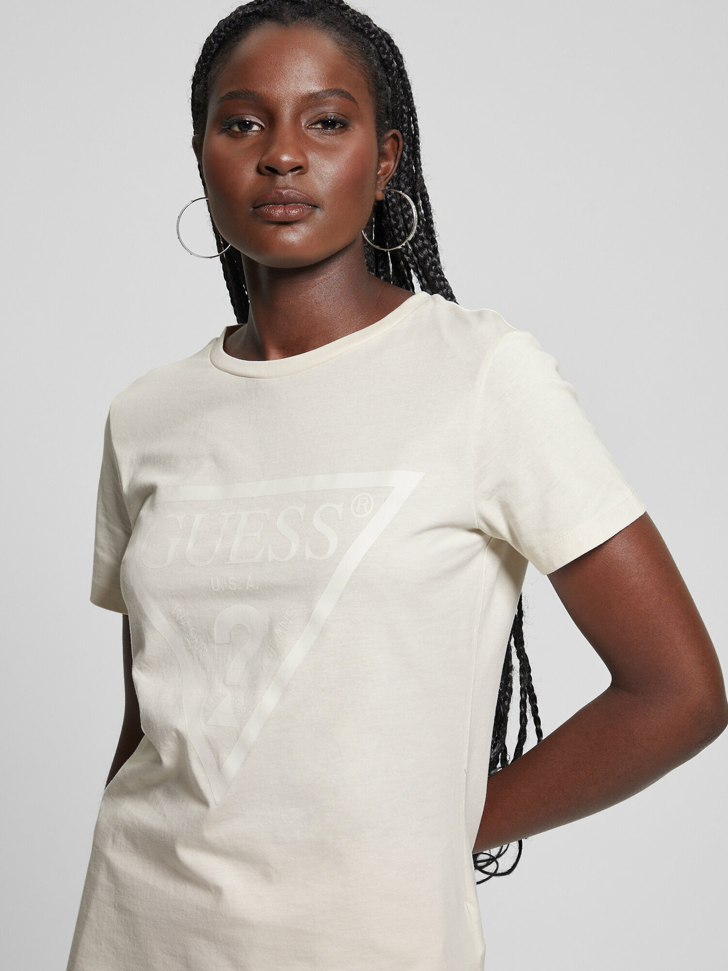 Футболка GUESS Adele SS CN Tee, размер S, белый — фото 1