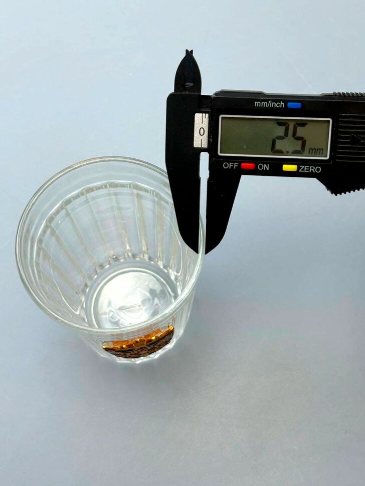 Гранёный стакан "КГБ СССР" (250 мл, метал. накладка) — фото 1