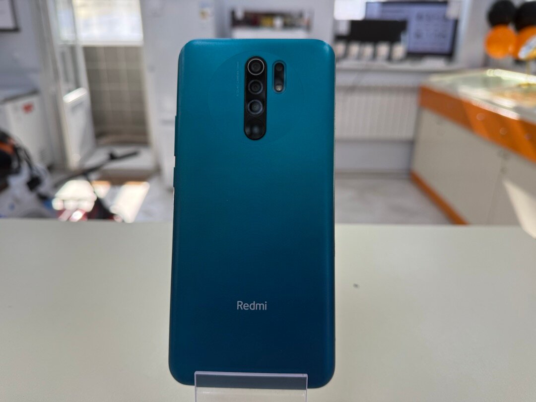 Смартфон Xiaomi Redmi Note 9 Forest Green 3/64GB, б/у, уценка
