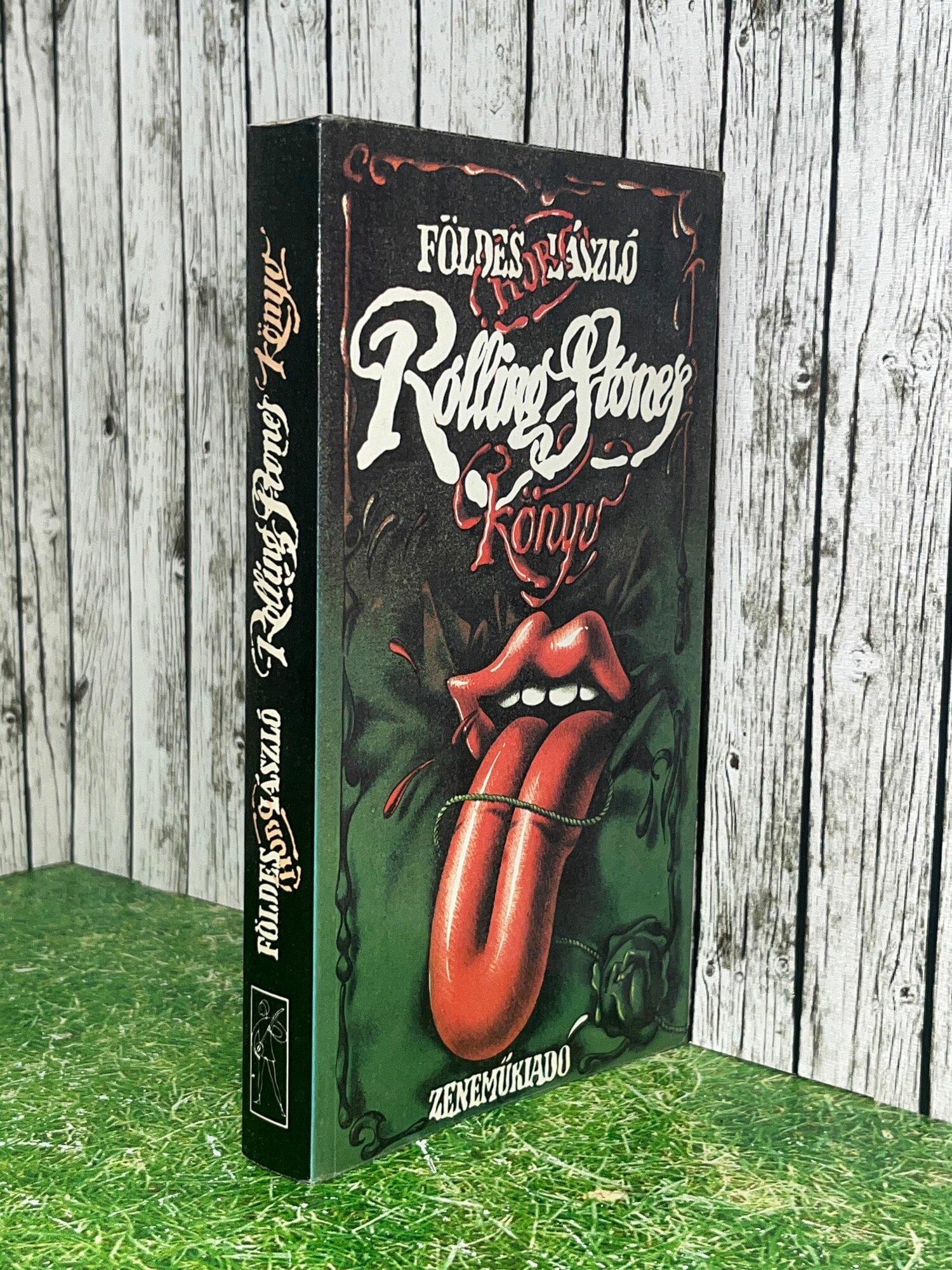 Книга "Rolling Stones konyv"