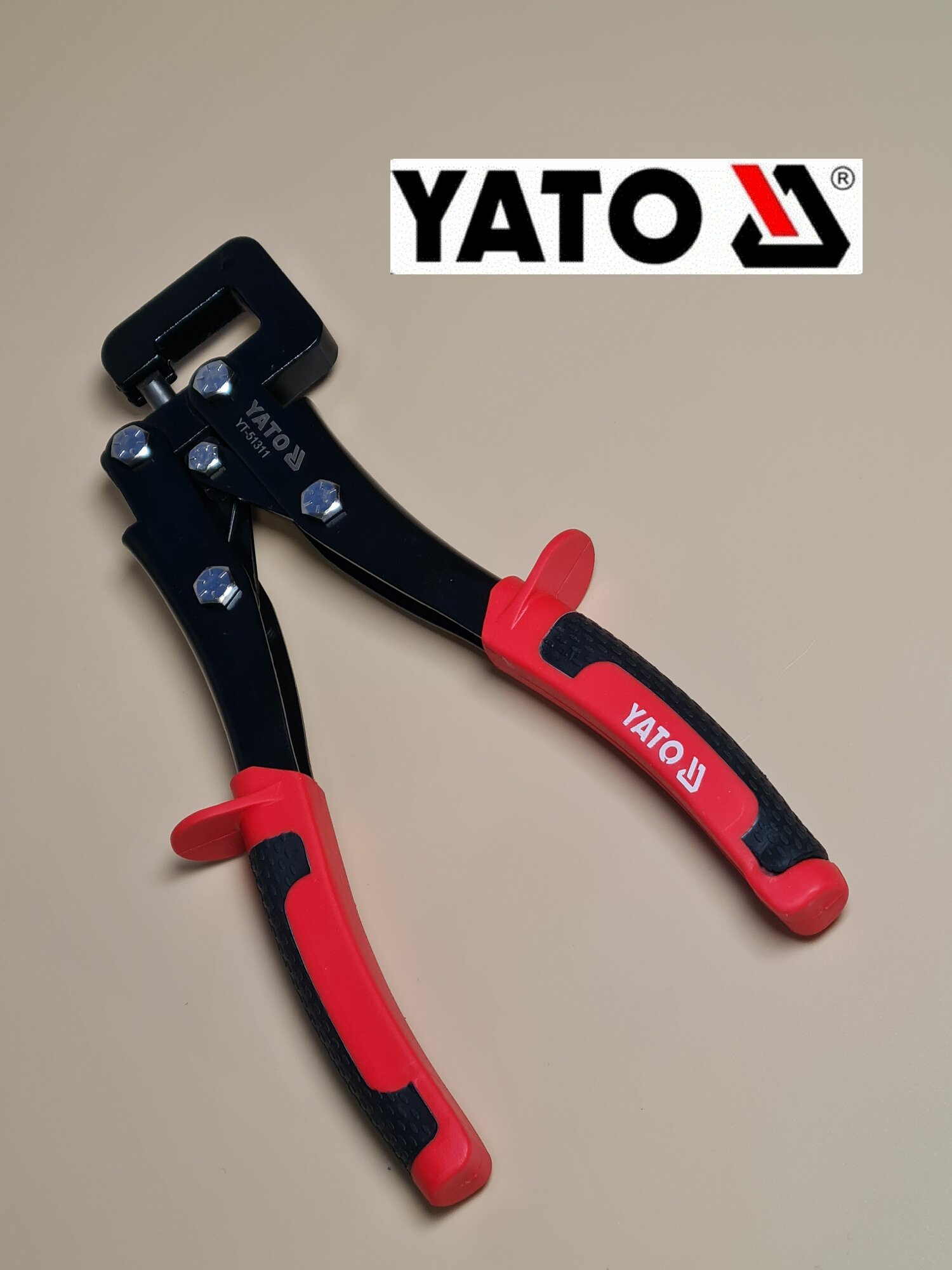Универсальные клещи для соединения ГК-профилей YATO YT-51311