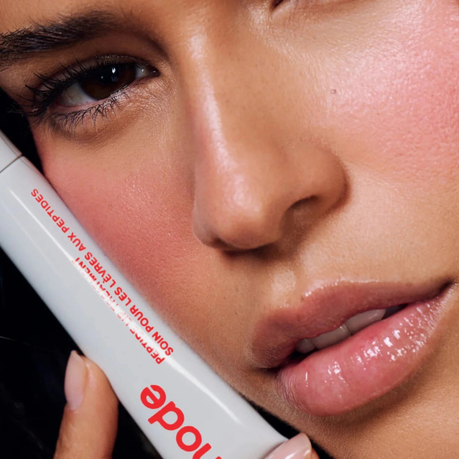 Rhode Бальзам для губ Peptide Lip Treatment (Strawberry Glaze), 10ml — фото 1