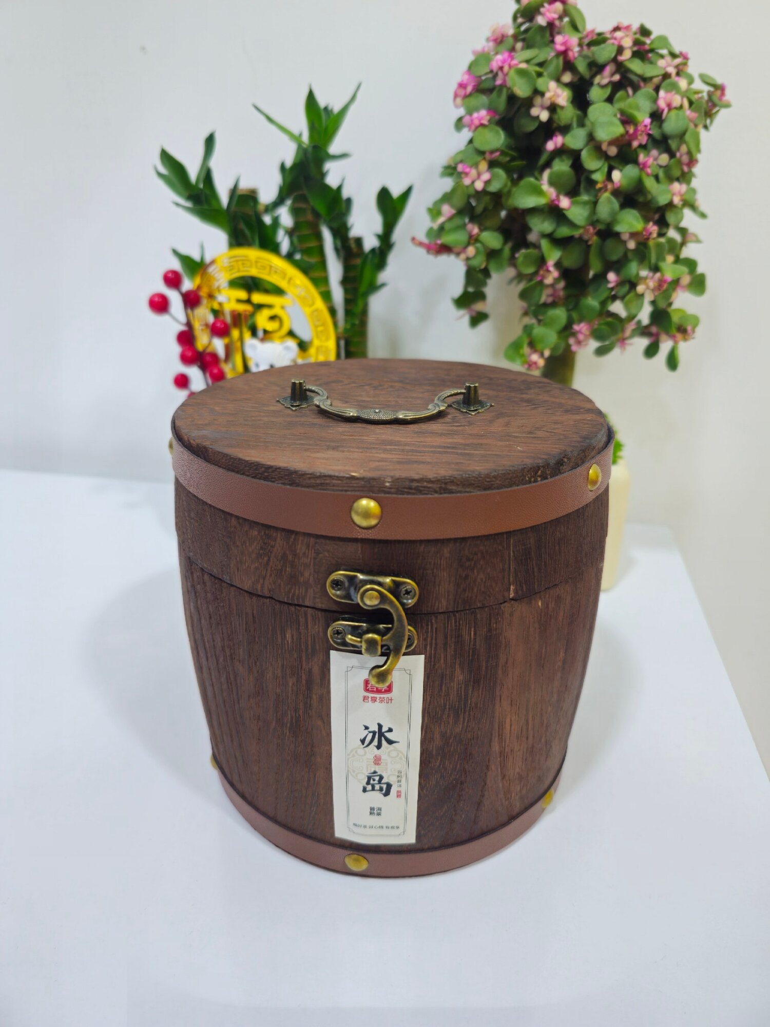 Китайский чай Шу Пуэр, мини прессованный, 100 таблеток, в деревянной коробке