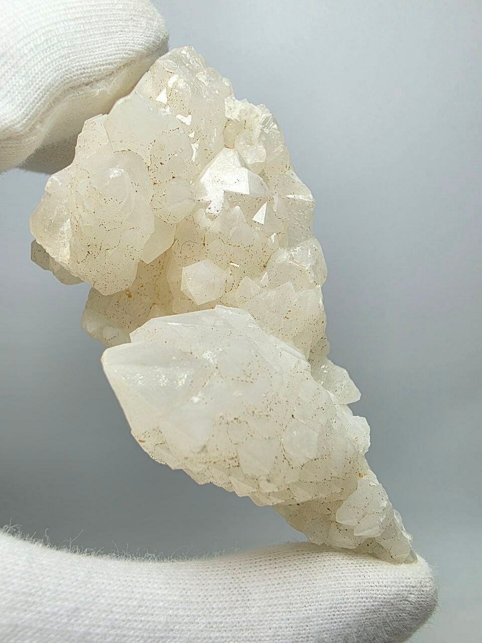 Друза кварца 95 мм, 102 г.