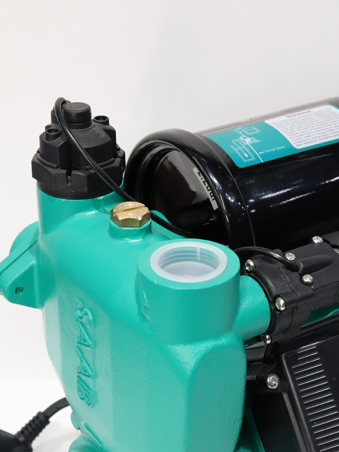 Водяной насос SAAB PWZ 550 для бытового водоснабжения и полива — фото 1