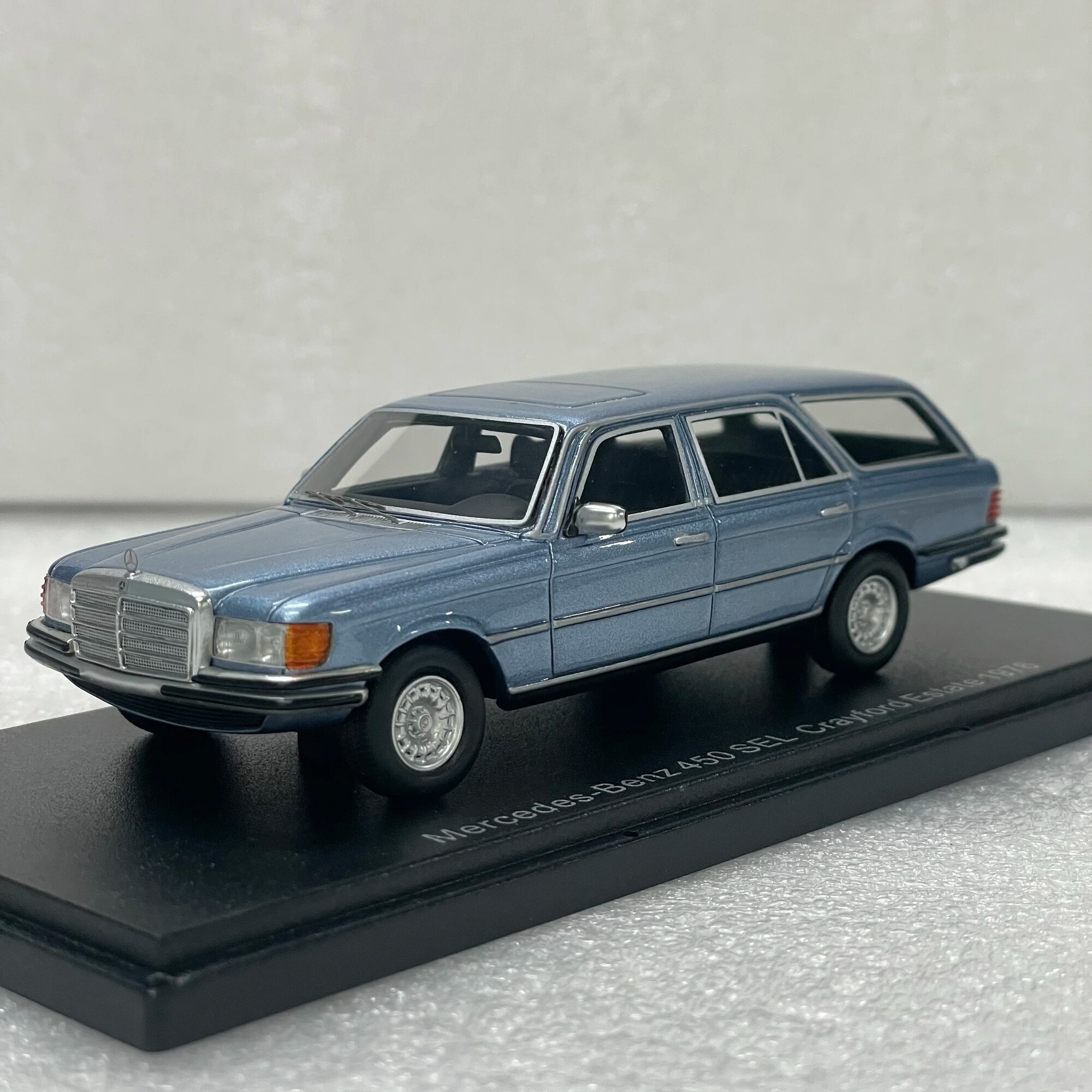 Mercedes-Benz 450SEL Crayford 1976 Смола Коллекционная модель 1:43