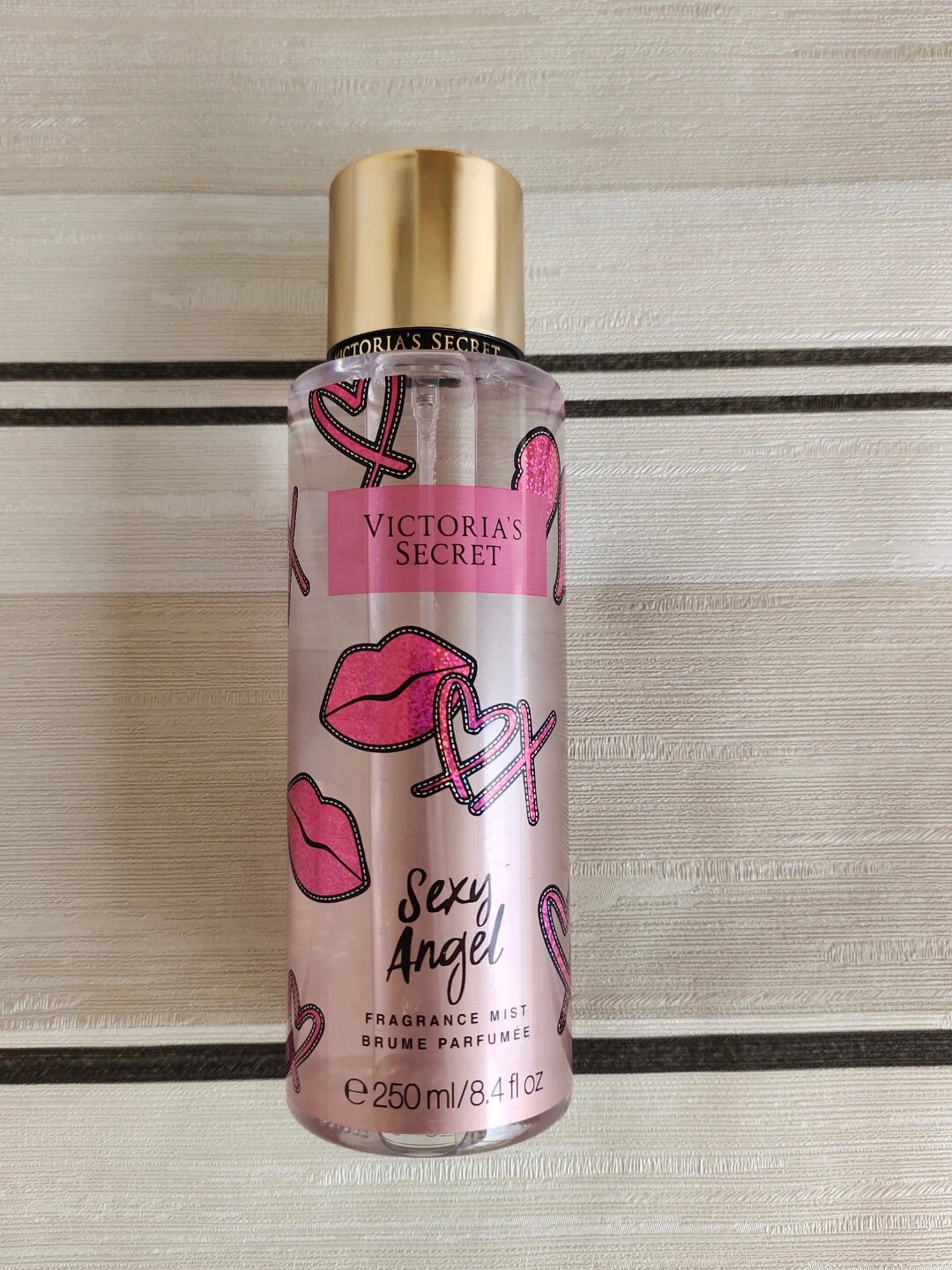 Парфюмированный спрей Victoria's Secret, для тела и волос, жасмин, лилия и цитрус. США 250 мл