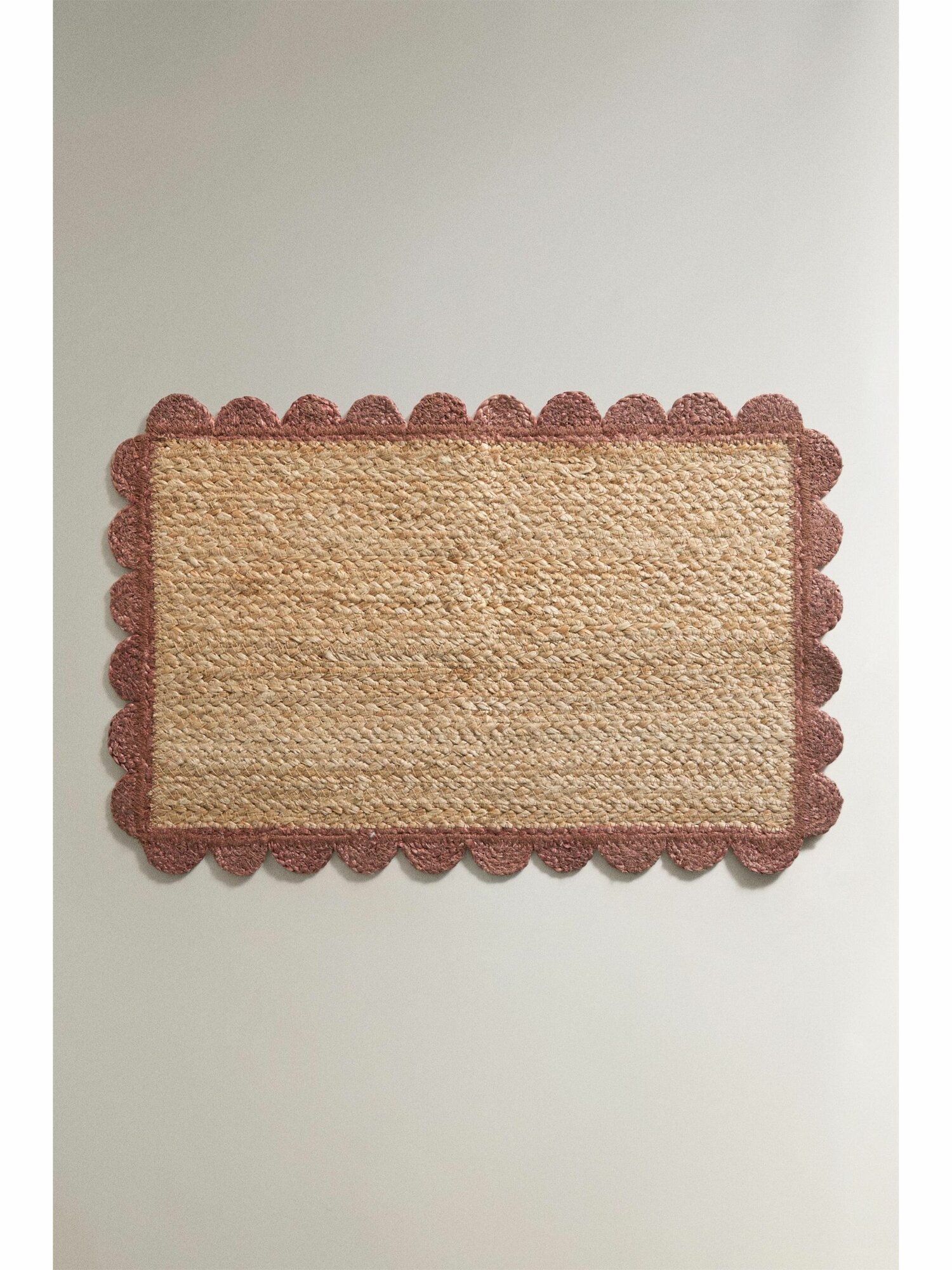 Коврик Zara SCALLOPED JUTE PET RUG