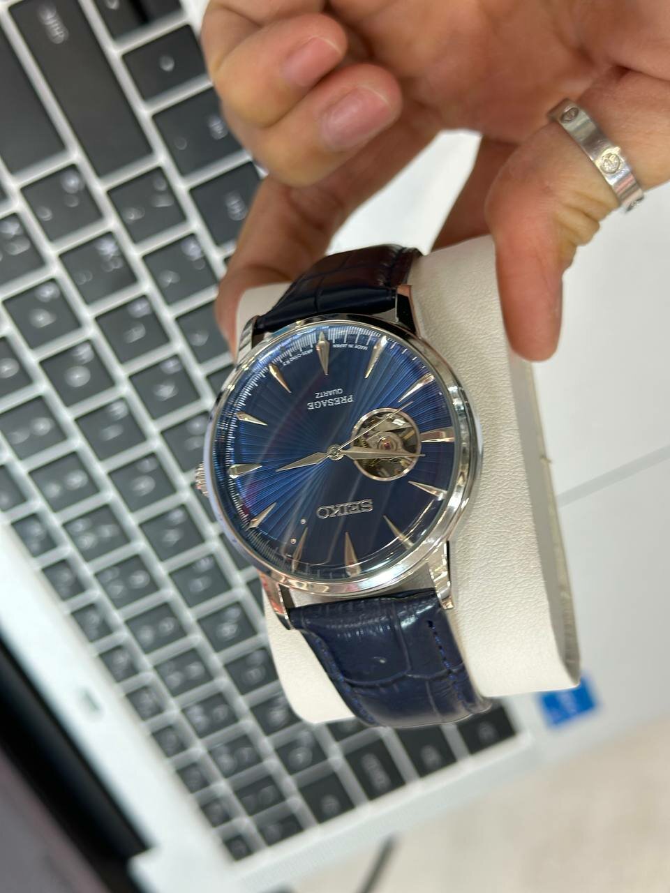 Наручные часы