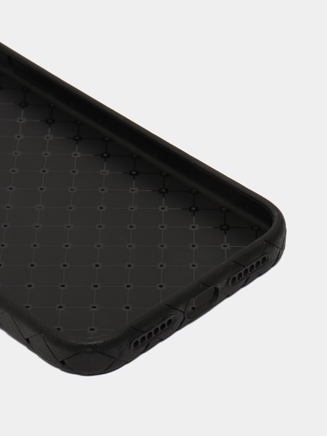 Чехол для iPhone 17, силиконовый, ударопрочный, не оставляет следов от рук , Цвет - Черный — фото 1