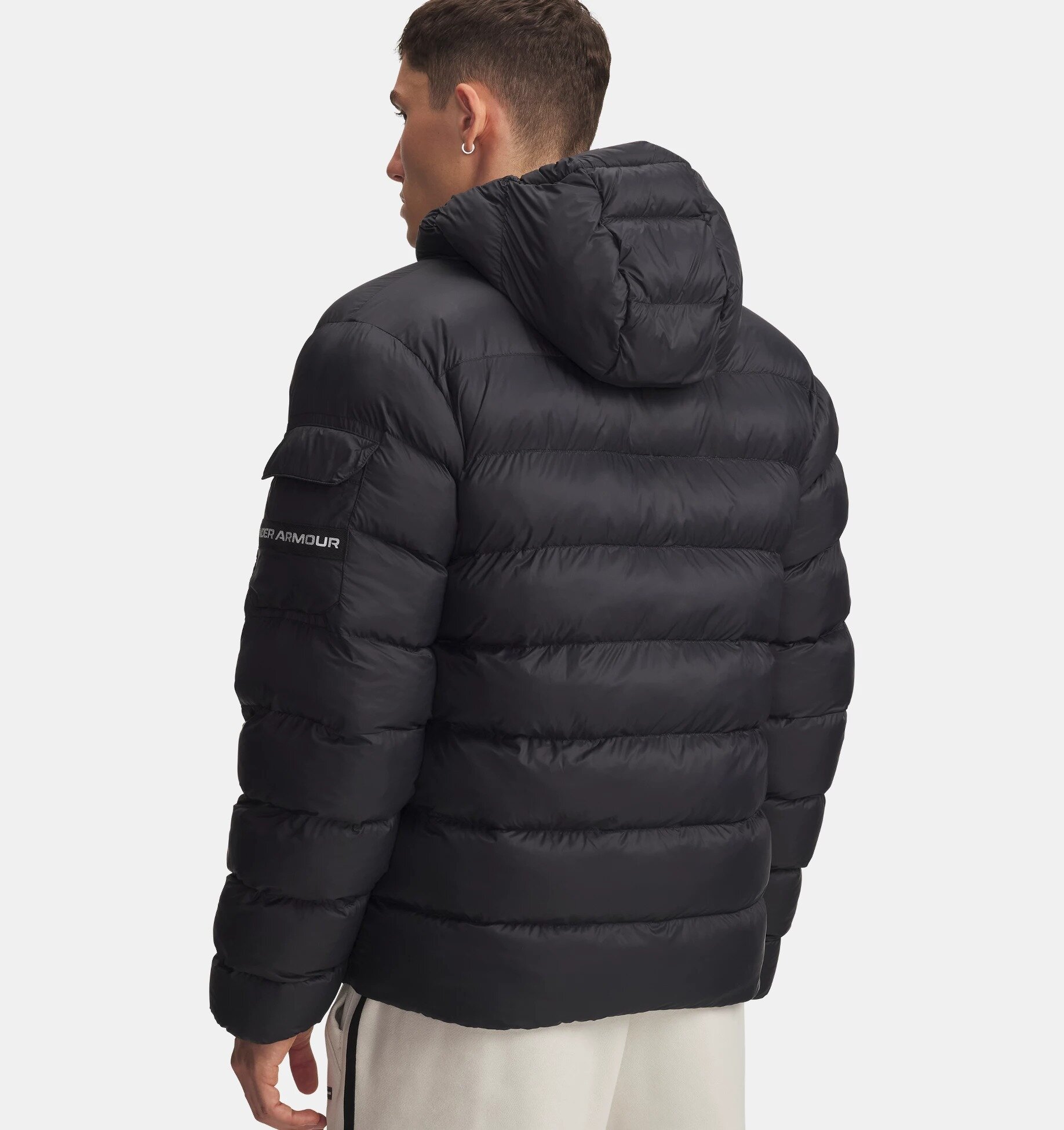 Куртка спортивная Under Armour, размер M, черный — фото 1