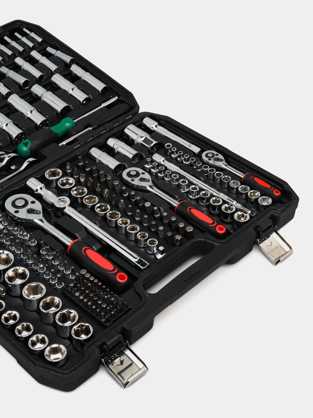 Набор инструментов и ключей LFINE, 202 предмета, для дома и автомобиля — фото 1