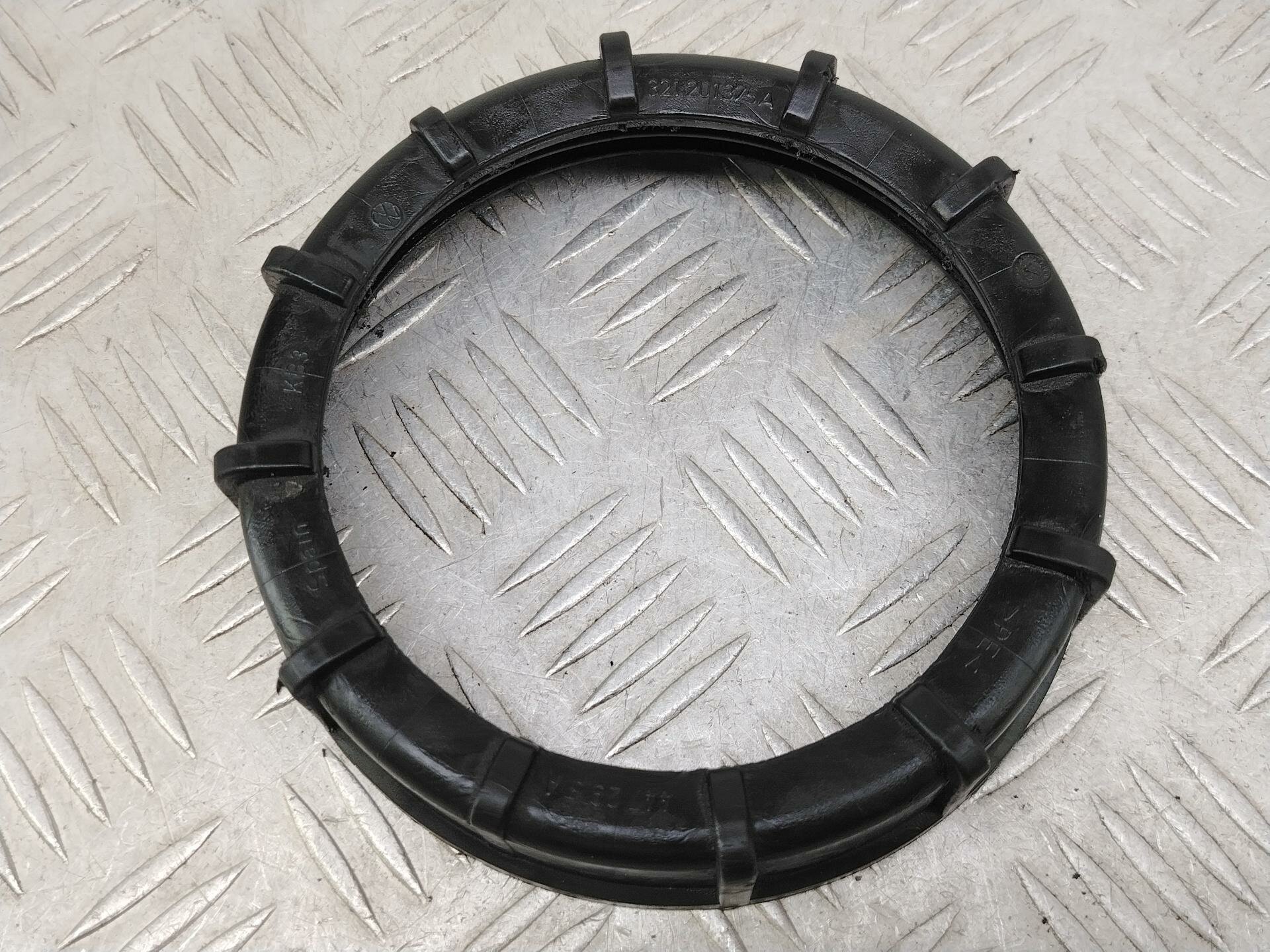 Гайка топливного насоса Audi A4 B6 (2000 - 2006) 321201375A