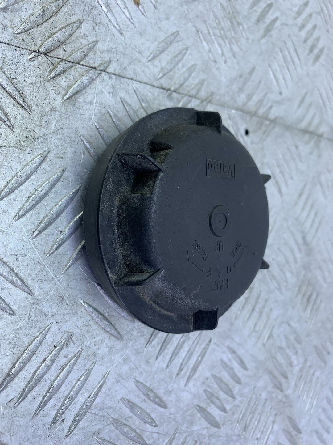 Крышка фары Renault Scenic 1 рест. 2001 89001811