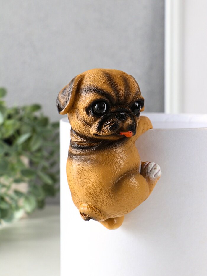 Фигурка для флорариума «Маленький мопс» декор на кашпо 6.5×7×11.5 см