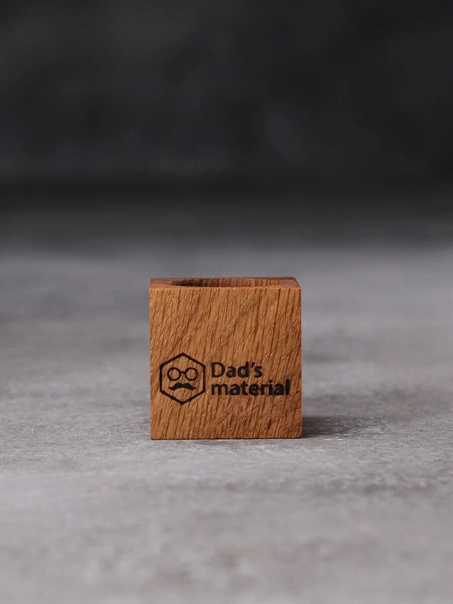 Подставка для зубочисток Dad's material, дерево, с гравировкой, коричневая, 3,9×3,9 см — фото 1