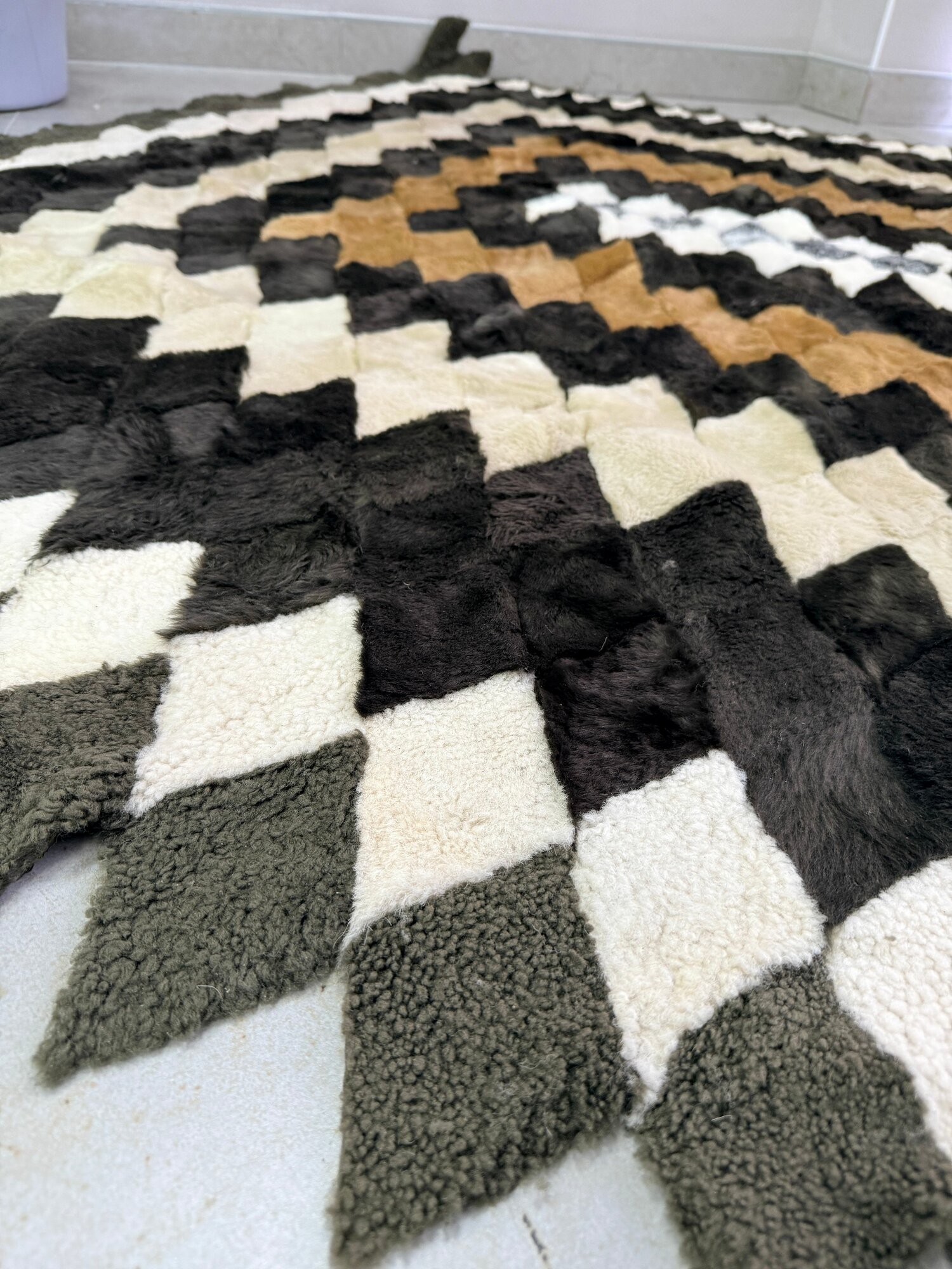 Покрывало меховое ковер из шкуры овчины — фото 1