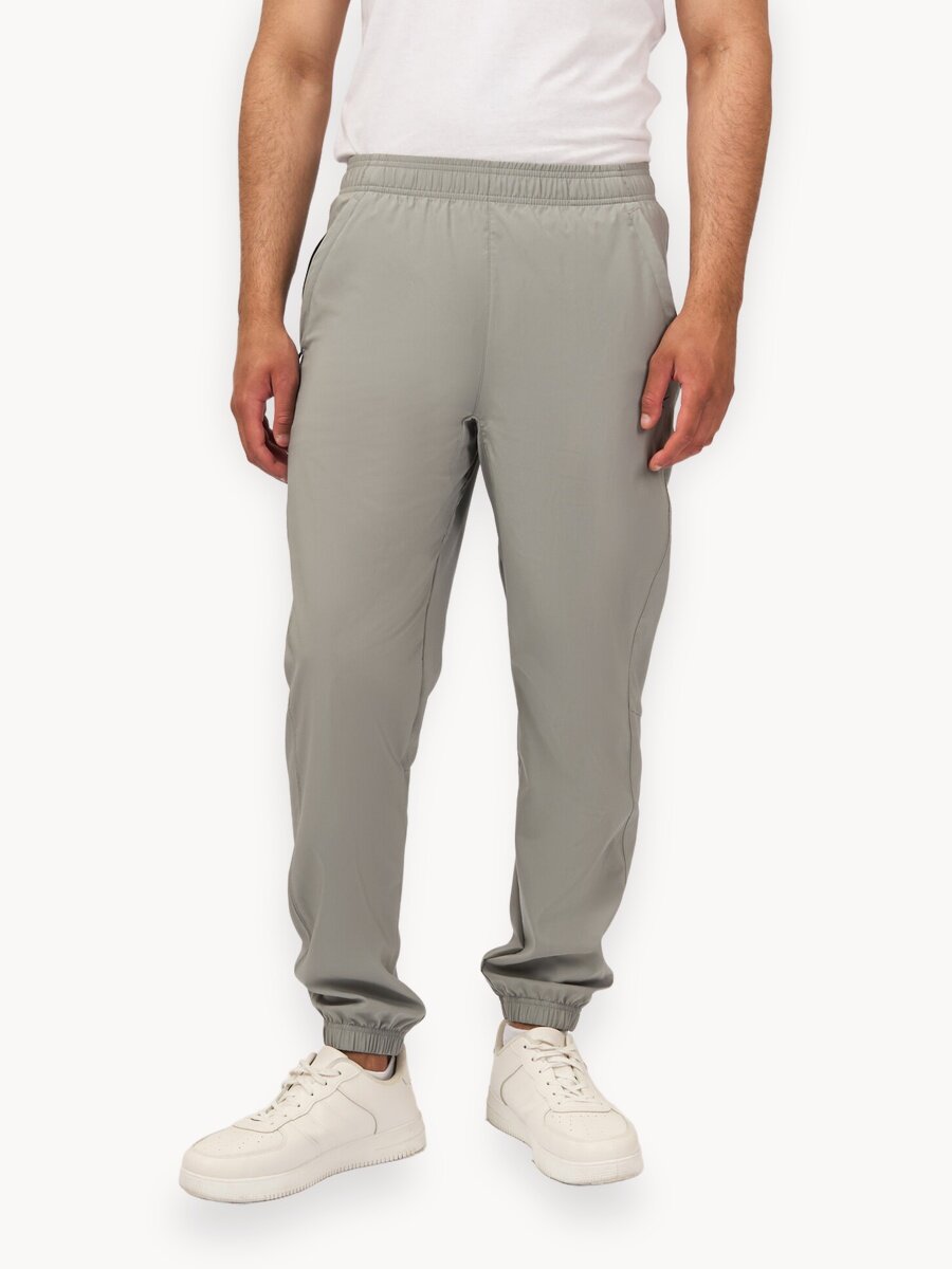 Брюки спортивные Reebok Id Train Woven Pant, размер M INT, серый
