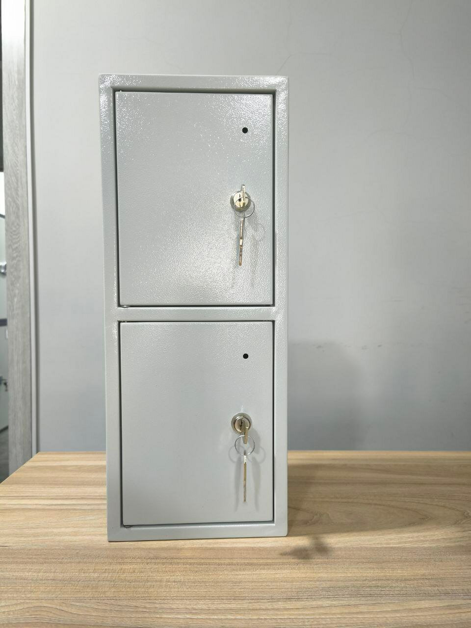 Металлический шкаф для ключей/ Прочная ключница на 20 ключей