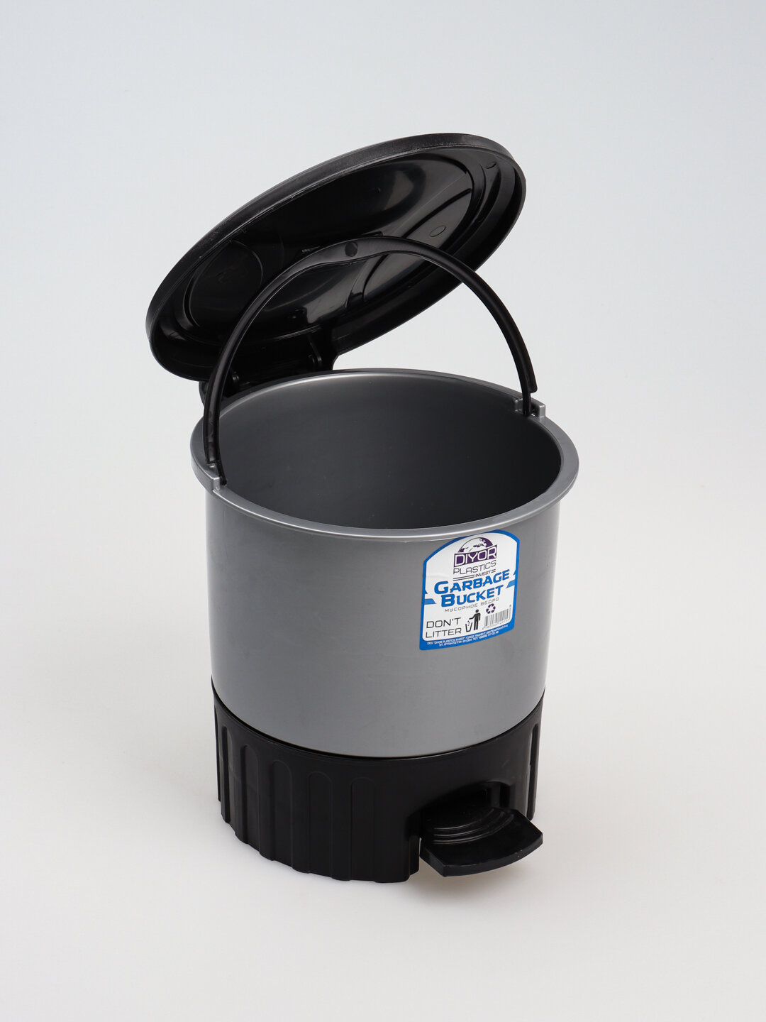 Пластмассовое мусорное ведро с педалью и откидывающейся крышкой для дома и офиса