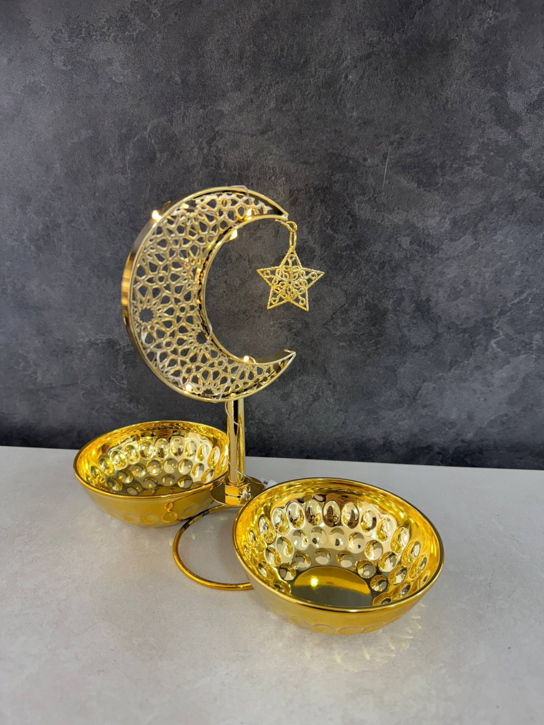 Менажница для Рамадана — с полумесяцем и звездой, золотая, 2 секции