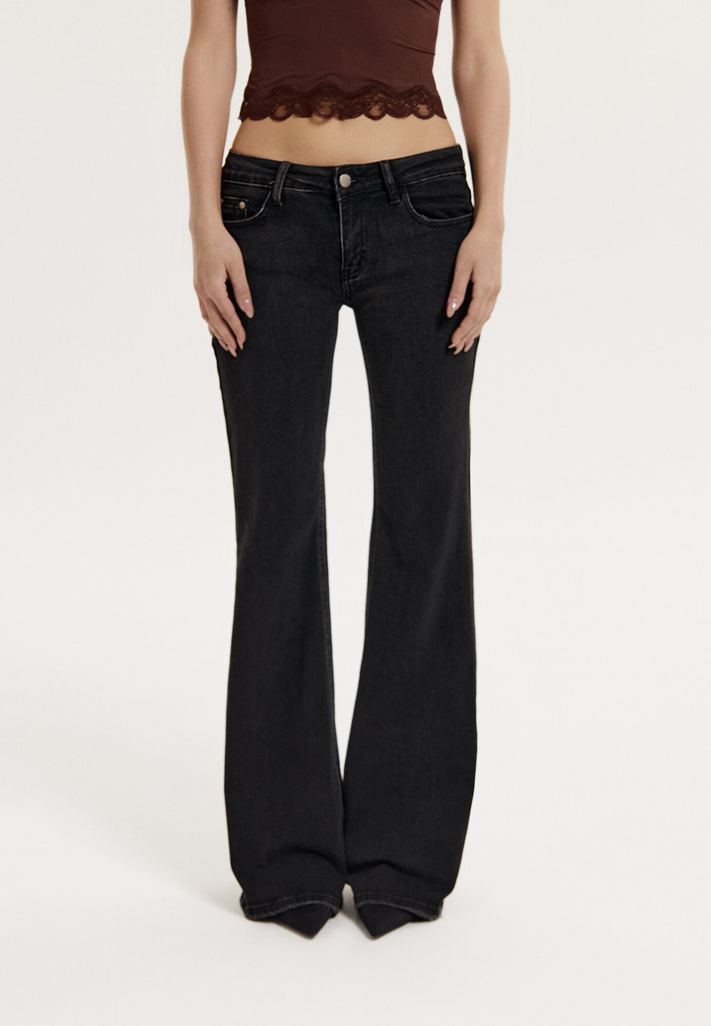 Джинсы клеш 