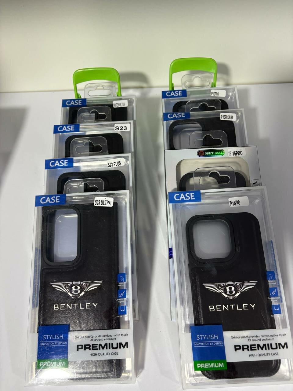 Чехол Bentley, для iPhone 14 Pro, универсальный, кожаный, черный — фото 1