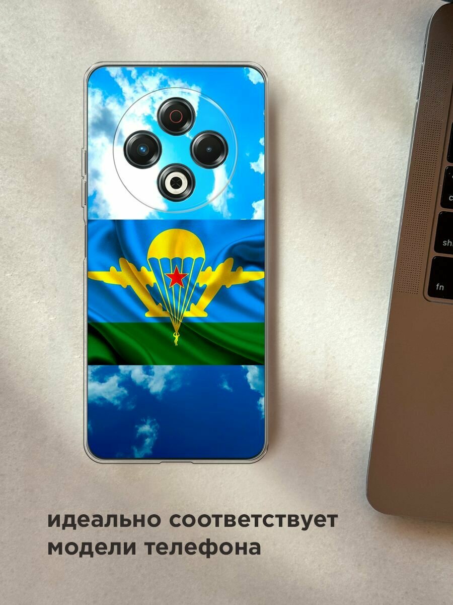 Чехол на Tecno Spark 30 / Текно Спарк 30 с принтом "ВДВ флаг в небесах" — фото 1