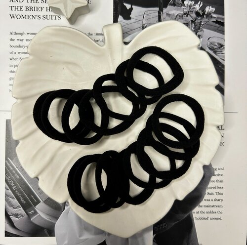 Изображение товара Набор резинок для волос, бесшовные, эластичные, черный цвет, 4см, 15шт