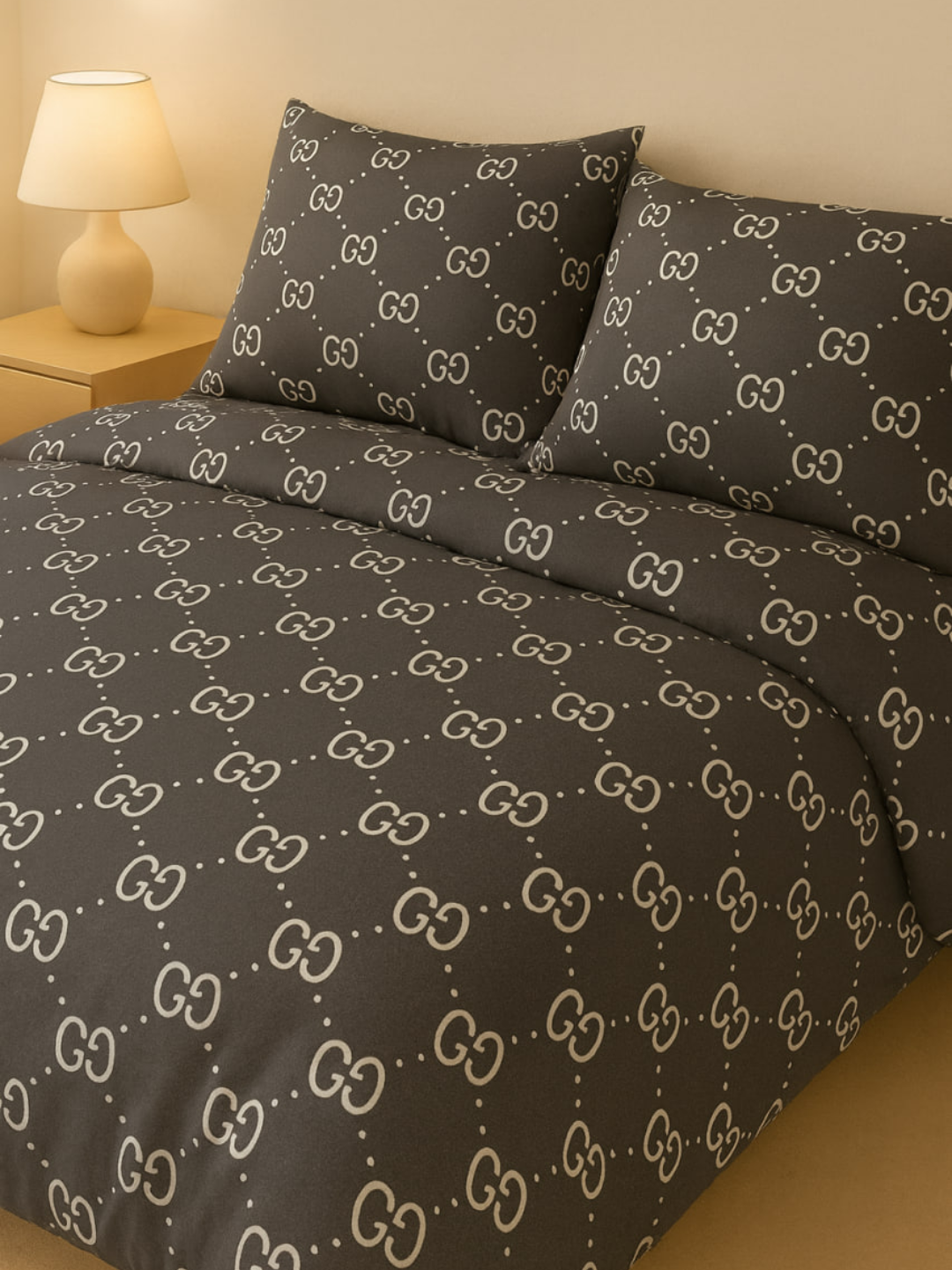 Качественный комплект постельного белья с узором — мягкий, стильный, идеален для спальни 140*220