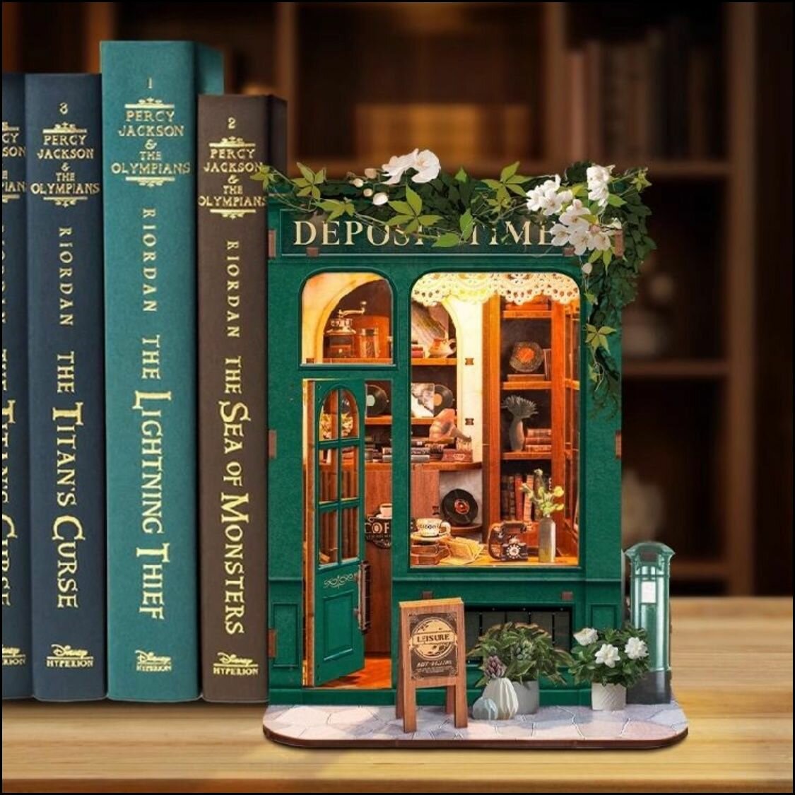 Эксклюзивный интерьерный конструктор DIY House в виде книжного магазина с подсветкой, набор для творчества миниатюра