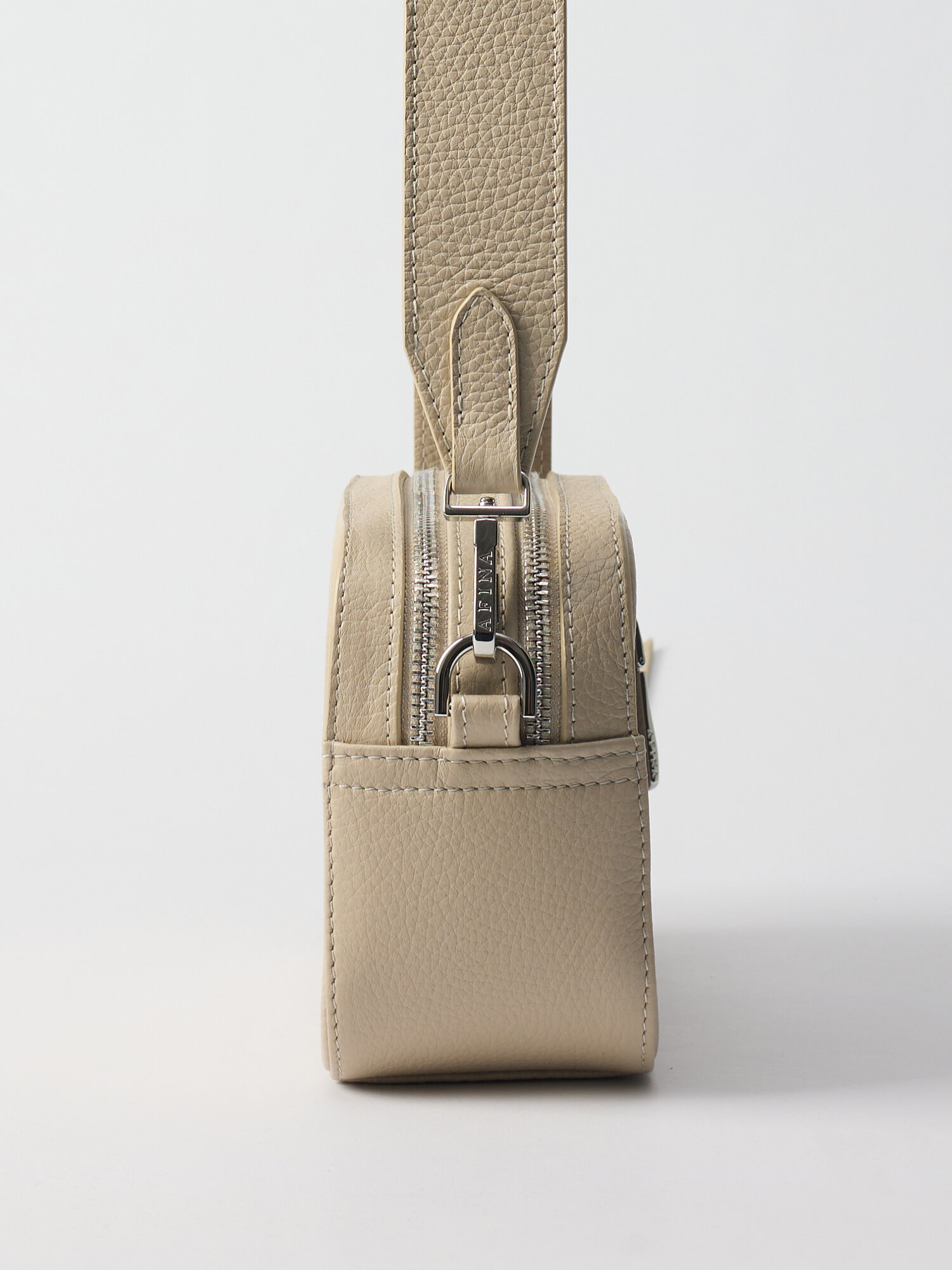 Сумка кросс-боди Afina, фактура зернистая, молочный — фото 1