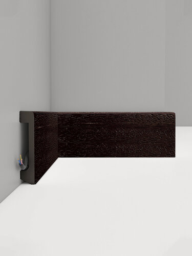 Изображение товара Плинтус дюрополимер напольный DECOMASTER (декомастер), 80х17х2400 мм, D235-433 ДМ венге