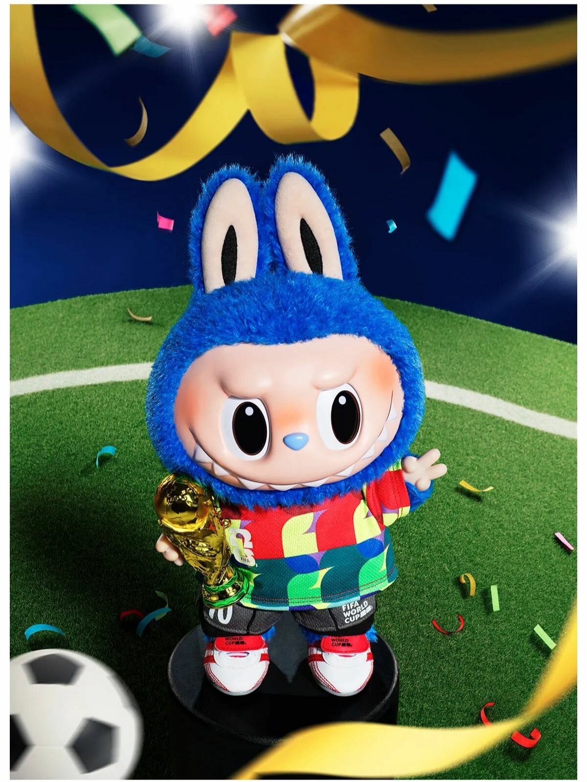 Плюшевые игрушки POP MART THE MONSTERS FIFA SERIES-Catch the Win Vinyl Plush Doll